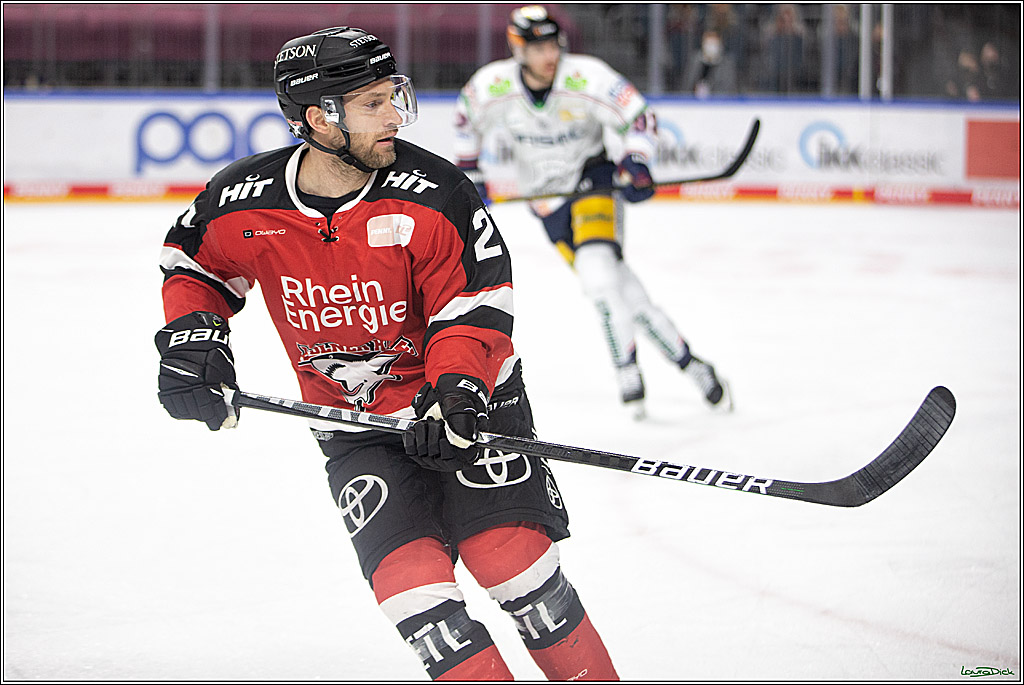 PENNY DEL; Koelner Haie- Eisbaeren Berlin; Koeln, 28.12.2021